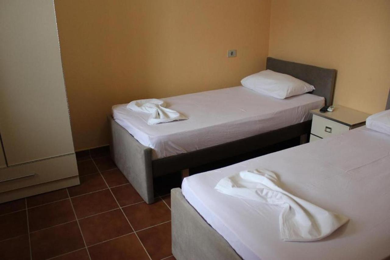 Hotel Athina Velipojë Екстериор снимка