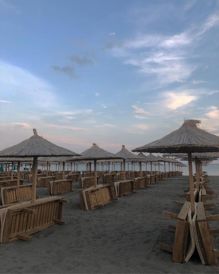 Hotel Athina Velipojë Екстериор снимка