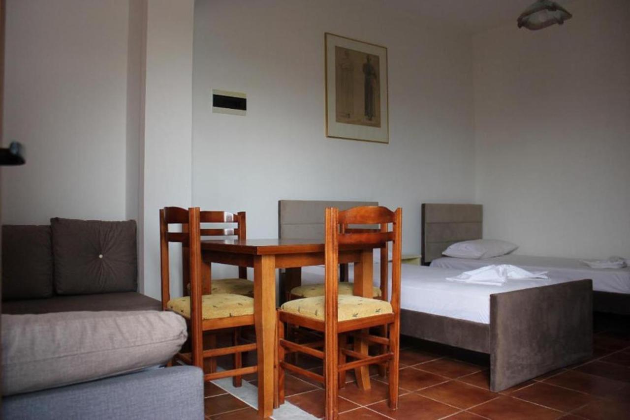 Hotel Athina Velipojë Екстериор снимка