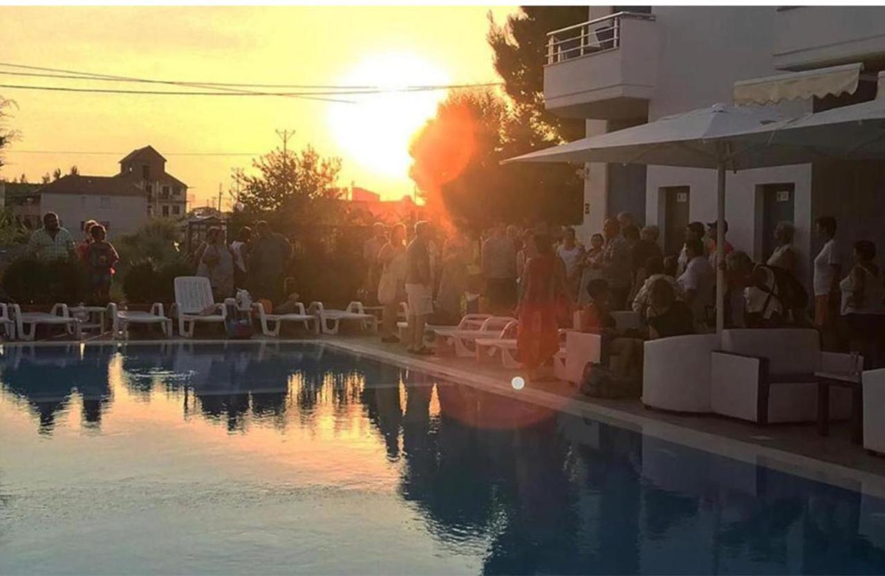 Hotel Athina Velipojë Екстериор снимка