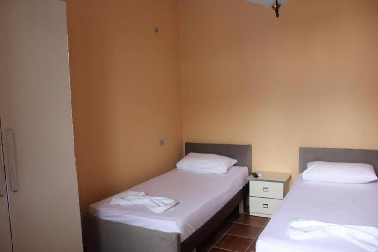 Hotel Athina Velipojë Екстериор снимка