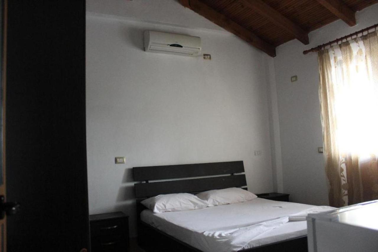 Hotel Athina Velipojë Екстериор снимка