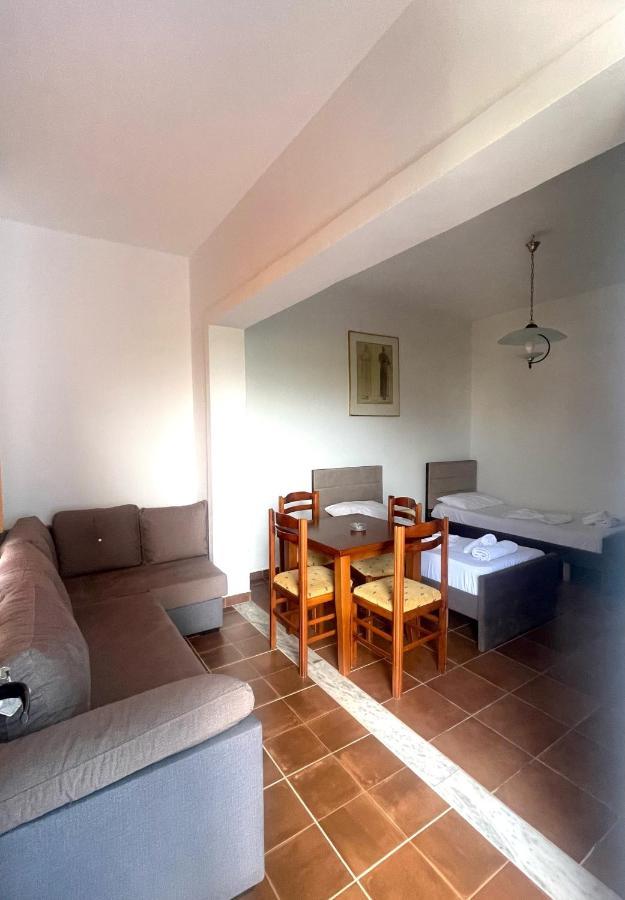 Hotel Athina Velipojë Екстериор снимка
