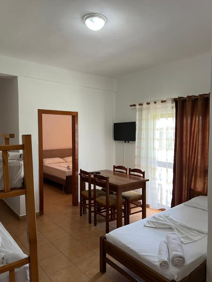 Hotel Athina Velipojë Екстериор снимка
