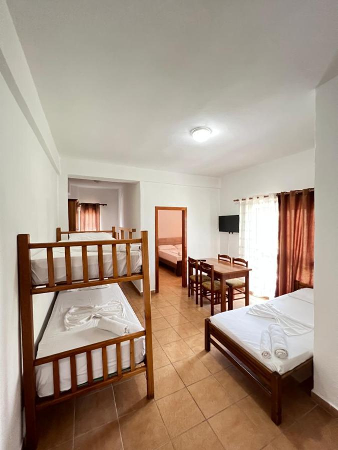 Hotel Athina Velipojë Екстериор снимка