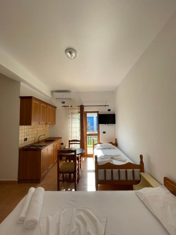Hotel Athina Velipojë Екстериор снимка