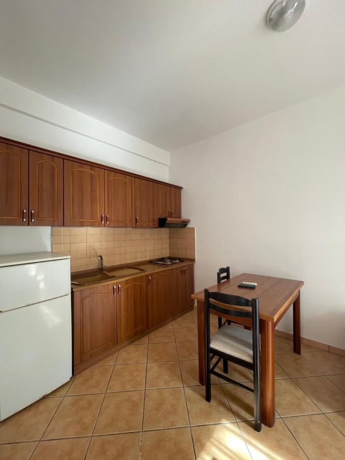 Hotel Athina Velipojë Екстериор снимка