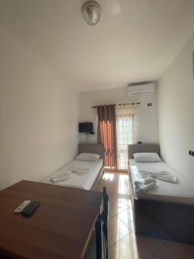 Hotel Athina Velipojë Екстериор снимка