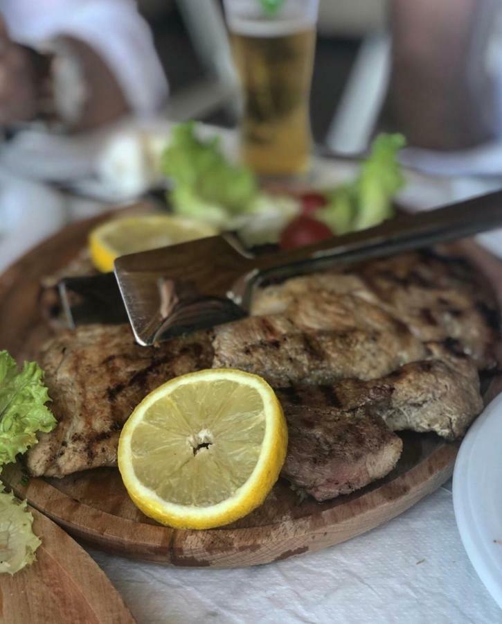 Hotel Athina Velipojë Екстериор снимка