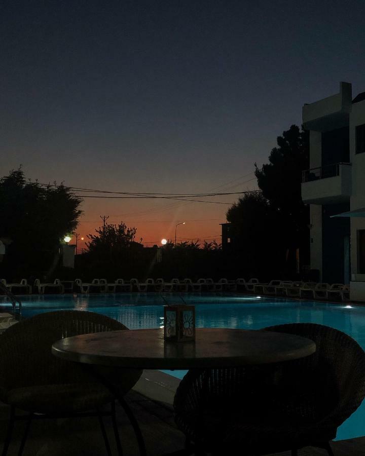 Hotel Athina Velipojë Екстериор снимка