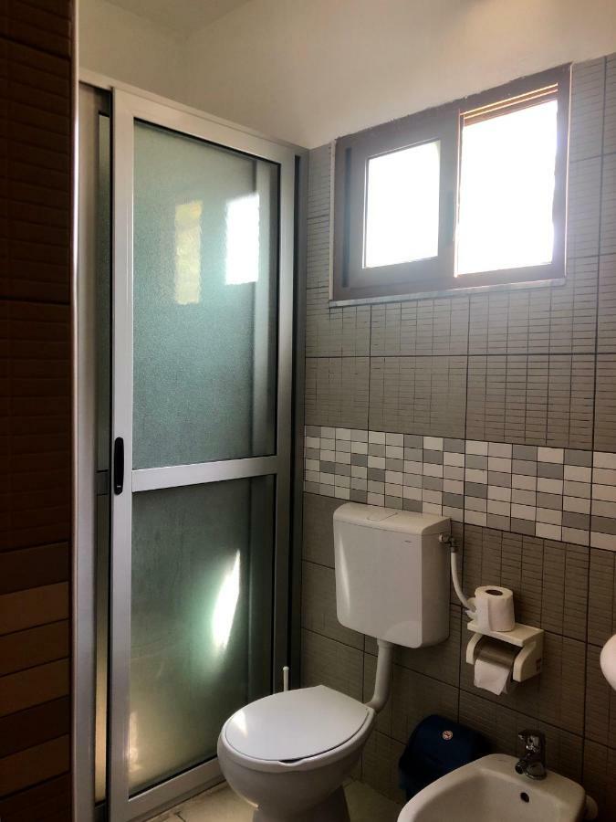 Hotel Athina Velipojë Екстериор снимка